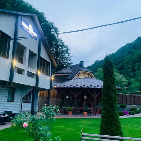 Casa de hóspedes приватна шаянське джерело *